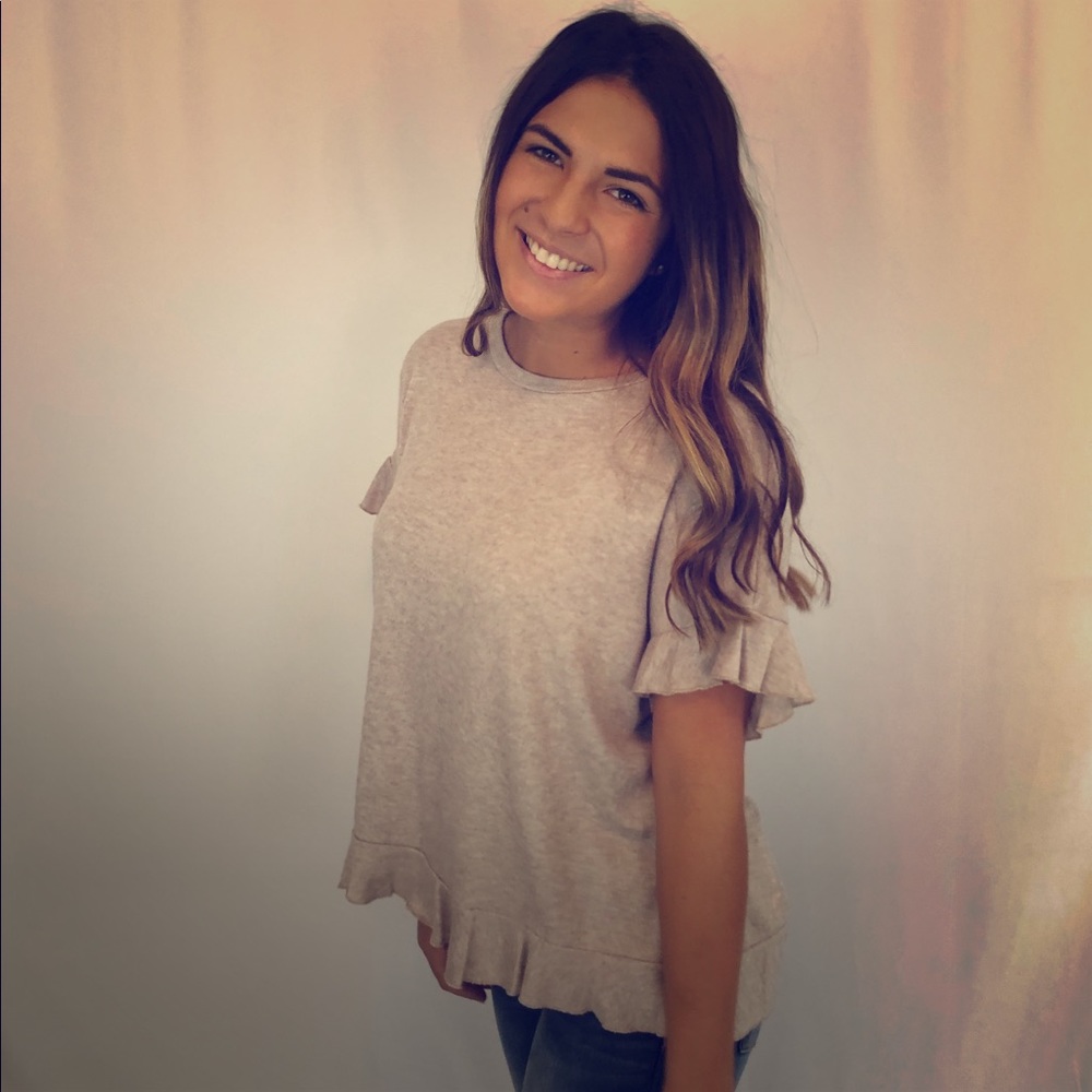 NEW 💕 Ruffle Knit Surplice Back Top